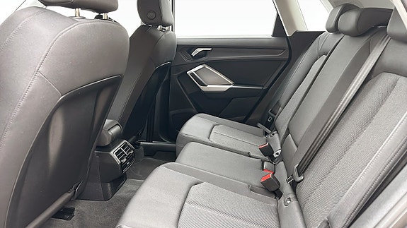 Audi Q3 15 of 15