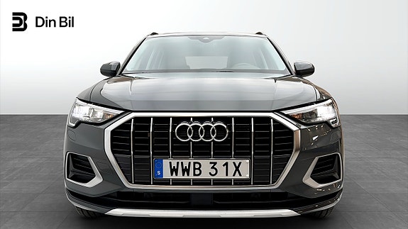 Audi Q3 4 of 5