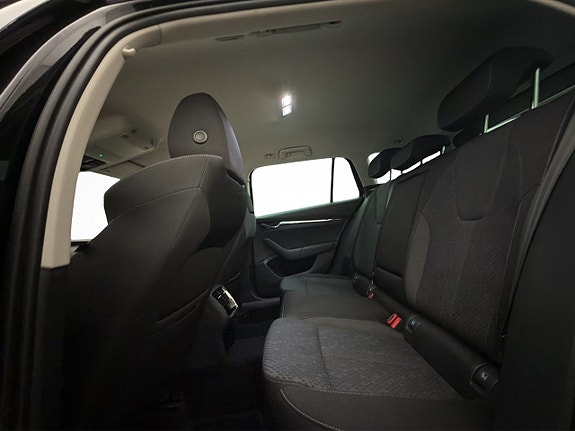 Skoda Octavia 14 of 30