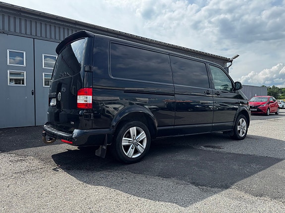 Volkswagen Transporter 2 of 5