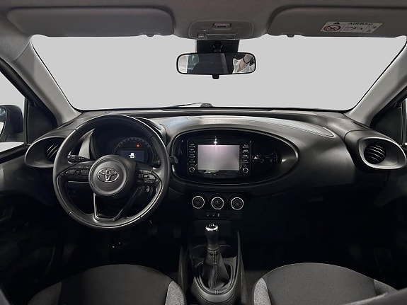Toyota Aygo X 12 of 19