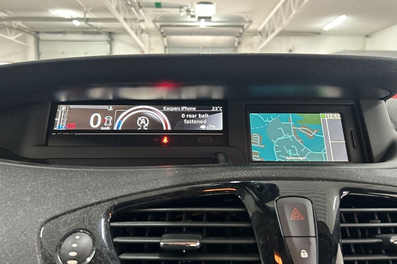 Renault Grand Scenic I 22 of 24