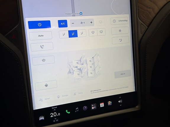 Tesla Model X 21 of 30