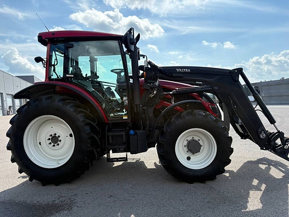 Valtra A114 HiTech Unlimited / Lastare 5 of 5
