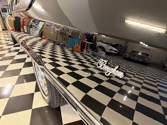 Cadillac Brougham 4 of 27