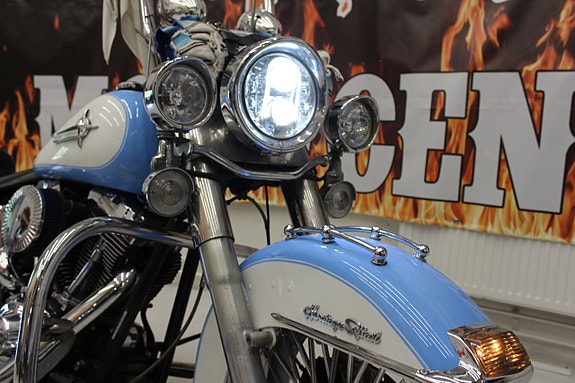 Harley-Davidson Heritage Softail Classic Cholo FLSTCI 4 of 13