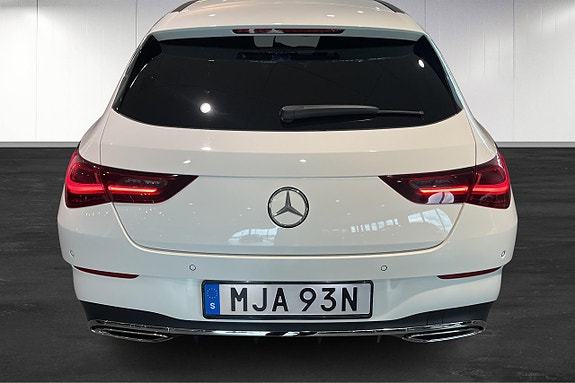 Mercedes-Benz CLA200 14 of 16