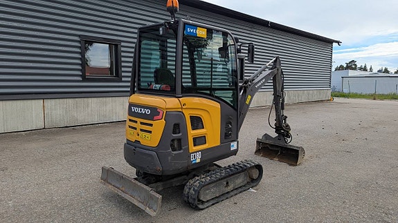 Volvo EC18D 1,8 tons  2017  2 400 timmar 4 skopor Bra skick 3 of 12