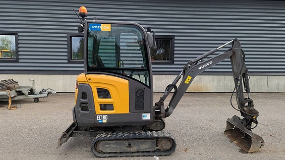 Volvo EC18D 1,8 tons  2017  2 400 timmar 4 skopor Bra skick 5 of 12
