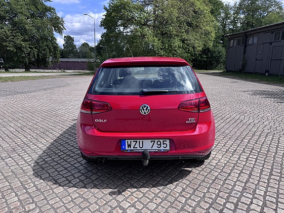 Volkswagen Golf VII 5 of 5