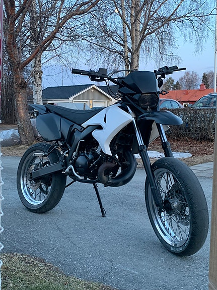 Yamaha DT50 RSM 3 of 9