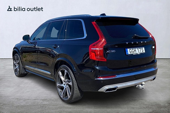 Volvo XC90 4 of 5