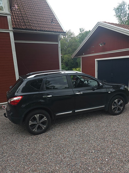 Nissan Qashqai 2 of 5