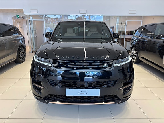 Land Rover Range Rover Sport 3 of 5