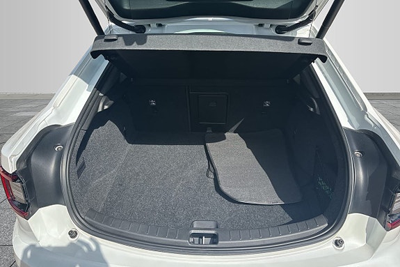 Polestar 2 9 of 18