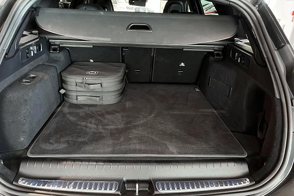 Mercedes-Benz C300 de 14 of 17