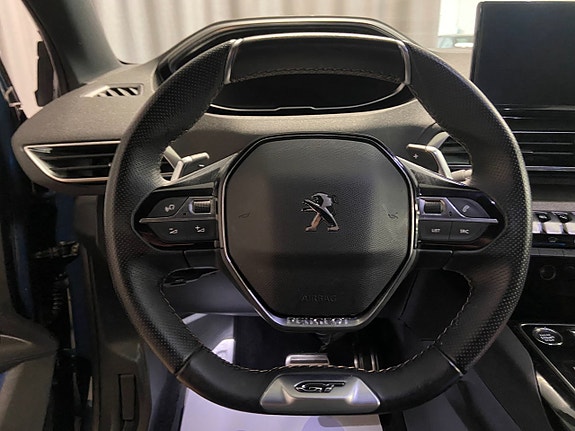 Peugeot 5008 16 of 21
