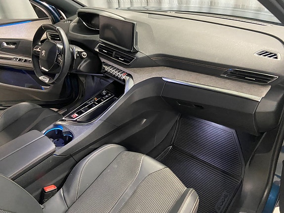Peugeot 5008 14 of 21