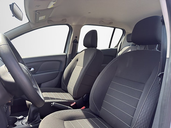 Dacia Sandero 15 of 21
