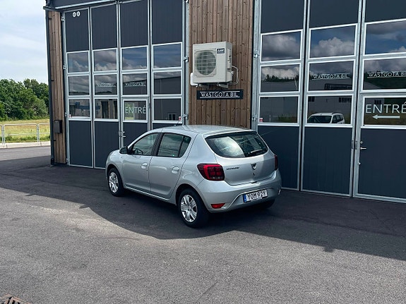 Dacia Sandero 2 of 5