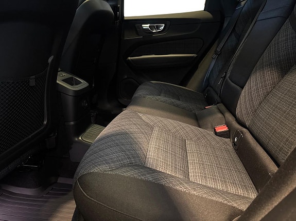Volvo XC60 6 of 14