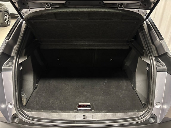 Peugeot e-2008 4 of 5
