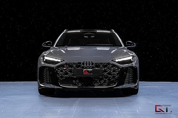 Audi RS5 2 of 21