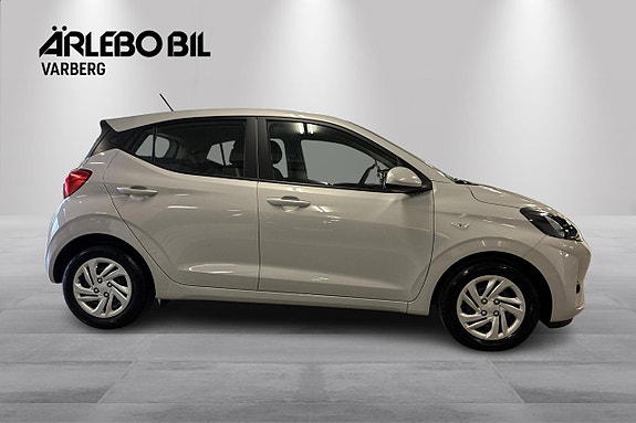 Hyundai i10 6 of 15