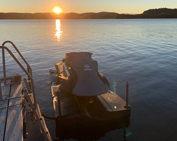 Yamaha Waverunner GP 1800R SVHO 2 of 2