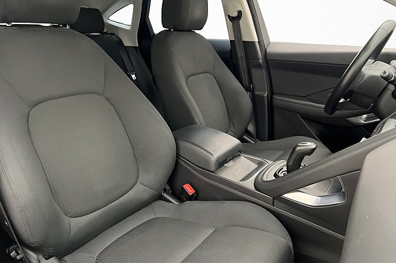 Jaguar E-PACE 20 of 25
