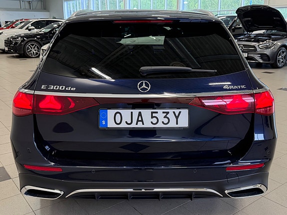 Mercedes-Benz E300 de 5 of 5