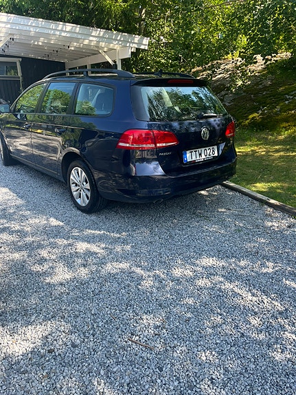 Volkswagen Passat 3 of 5