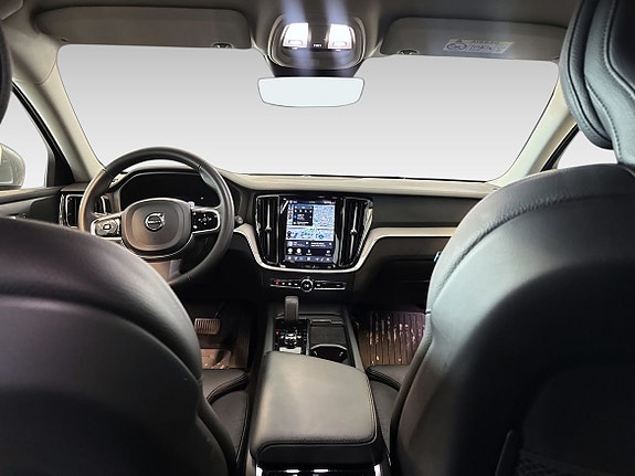 Volvo V60 Cross Country 9 of 10