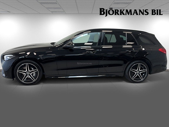 Mercedes-Benz C300 4 of 5