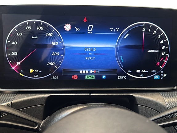 Mercedes-Benz C300 10 of 17