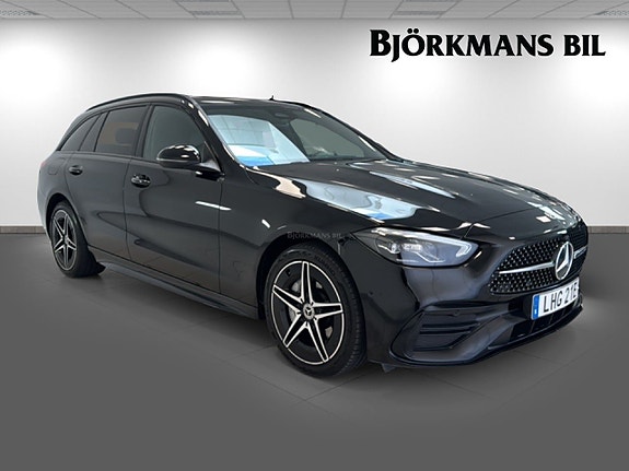 Mercedes-Benz C300 3 of 17