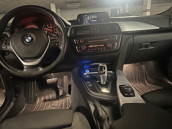 BMW 320d 3 of 3