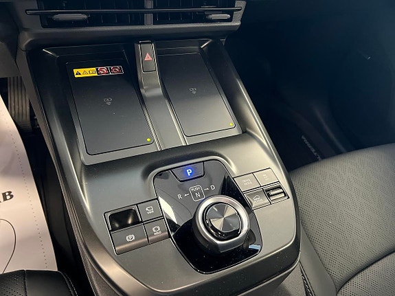 Subaru Solterra 13 of 16