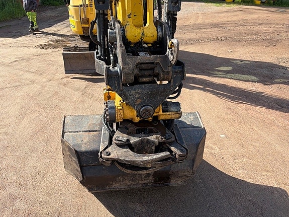 Komatsu PC88 MR-10 7 of 14