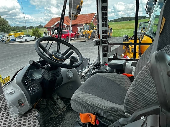 Volvo L 90 H 5 of 7
