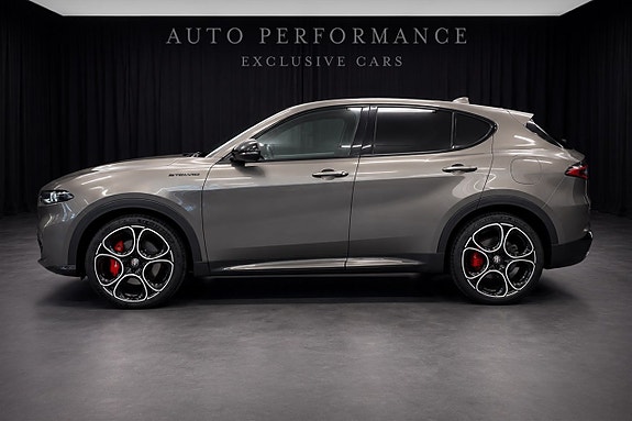 Alfa Romeo Tonale 2 of 10