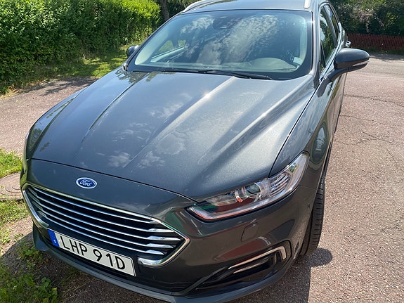 Ford Mondeo 3 of 3
