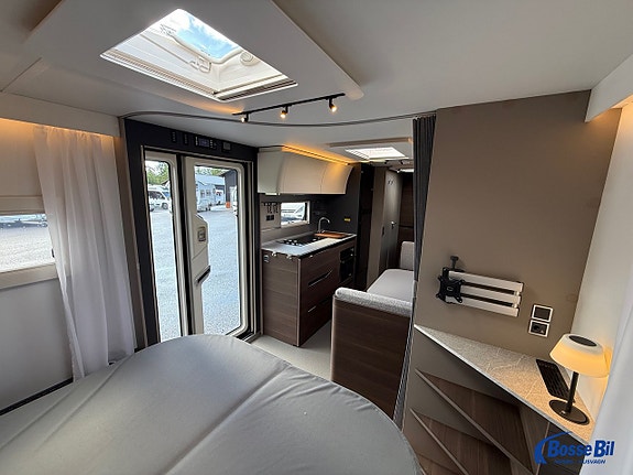 Adria ALPINA 663 PT * Barnkammare * Queenbed * 7 of 14