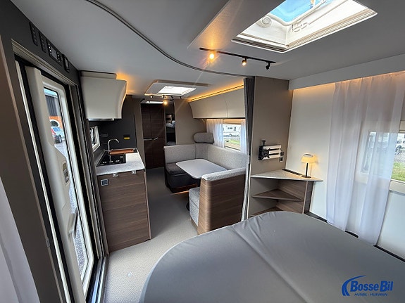 Adria ALPINA 663 PT * Barnkammare * Queenbed * 6 of 14