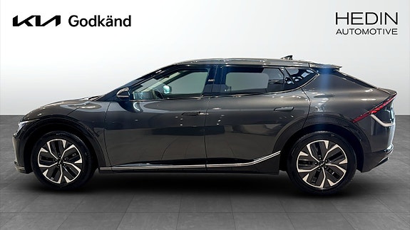 Kia EV6 8 of 18