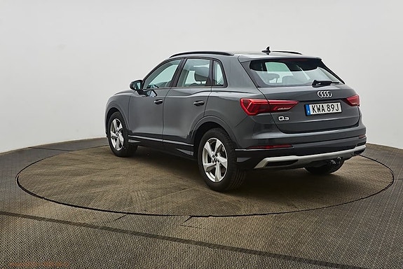 Audi Q3 2 of 4