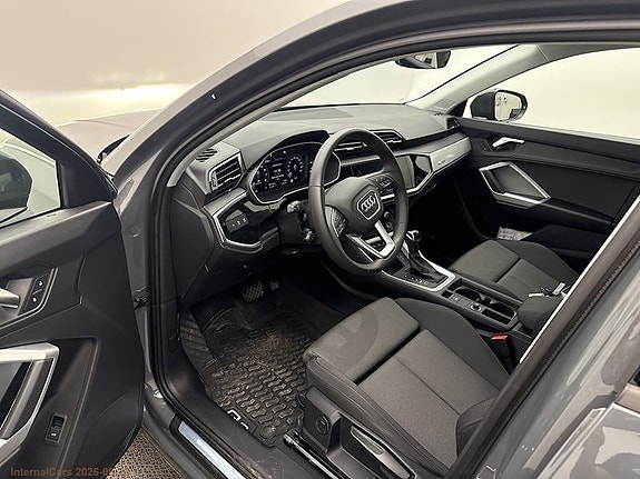 Audi Q3 3 of 4