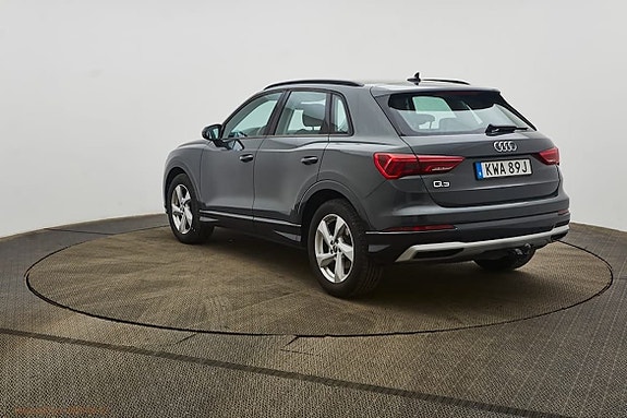 Audi Q3 2 of 4