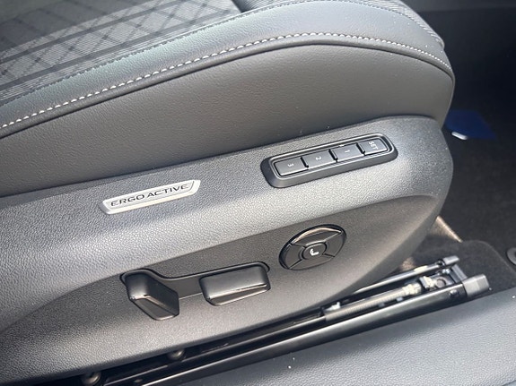 Volkswagen Passat 15 of 15