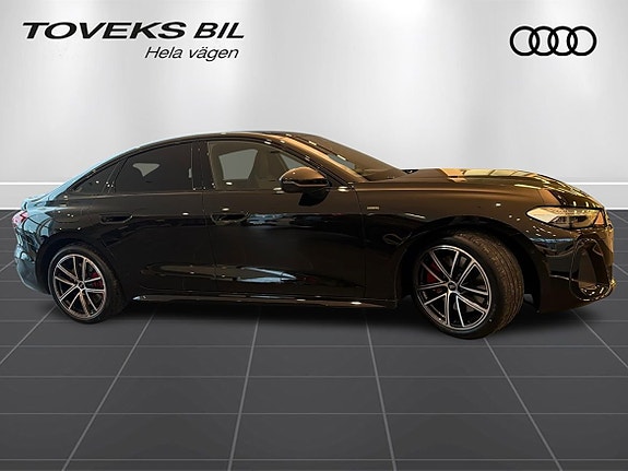 Audi A5 2 of 16